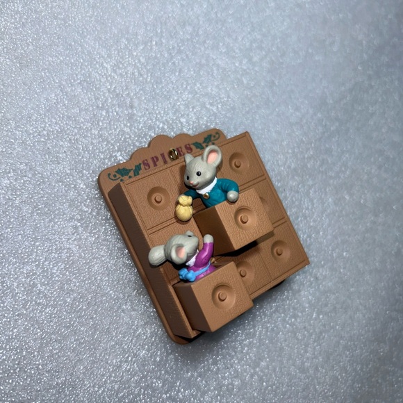 Sister To Sister Christmas Ornament - Picture 3 of 6